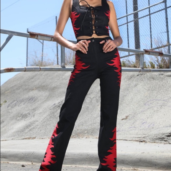 I am gia flame set